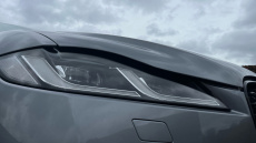 Jaguar F-Pace 2.0 D200 R-Dynamic Black 5dr Auto AWD Diesel Estate